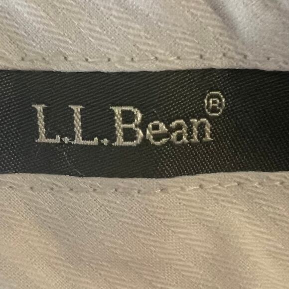 L.L. Bean Comfort Waist  Dress pant men’s 42x32 khaki pleated - Picture 4 of 7